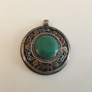 Green Coral Tribal Pendant in Alpaca Silver